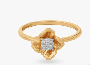 Gold Plated Silver Ring. Everyday elegance that doesn't ask for an occasion.

925 sterling silver · 18k gold vermeil · tarnish-resistant