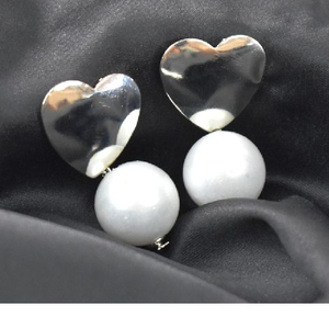 Pearl Heart Earrings In White Colour