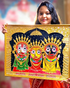 Golden Attire Lippan Art