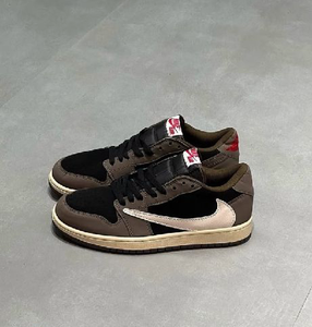 Jordan 1 Retro Low OG Travis Scott Mocha